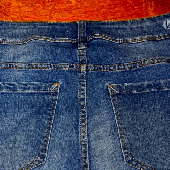 Kensie Jeans 👖 - Picture 5 of 7